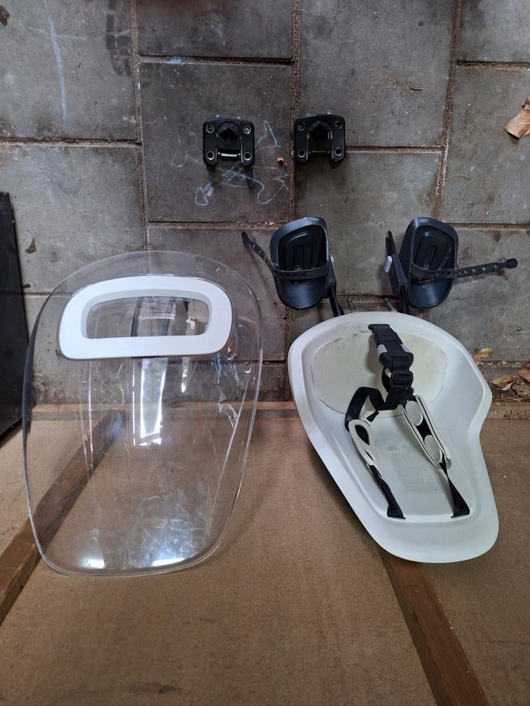 Bobike fietsstoeltje voor aan het stuur met twee adapters, Ophalen