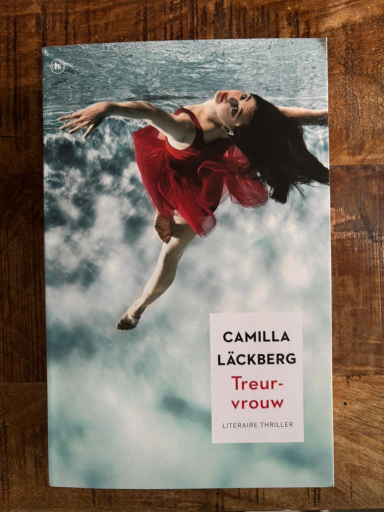 Camilla Lackberg - Treurvrouw nieuw boek, Boeken, Ophalen of Verzenden, Nieuw, Scandinavië