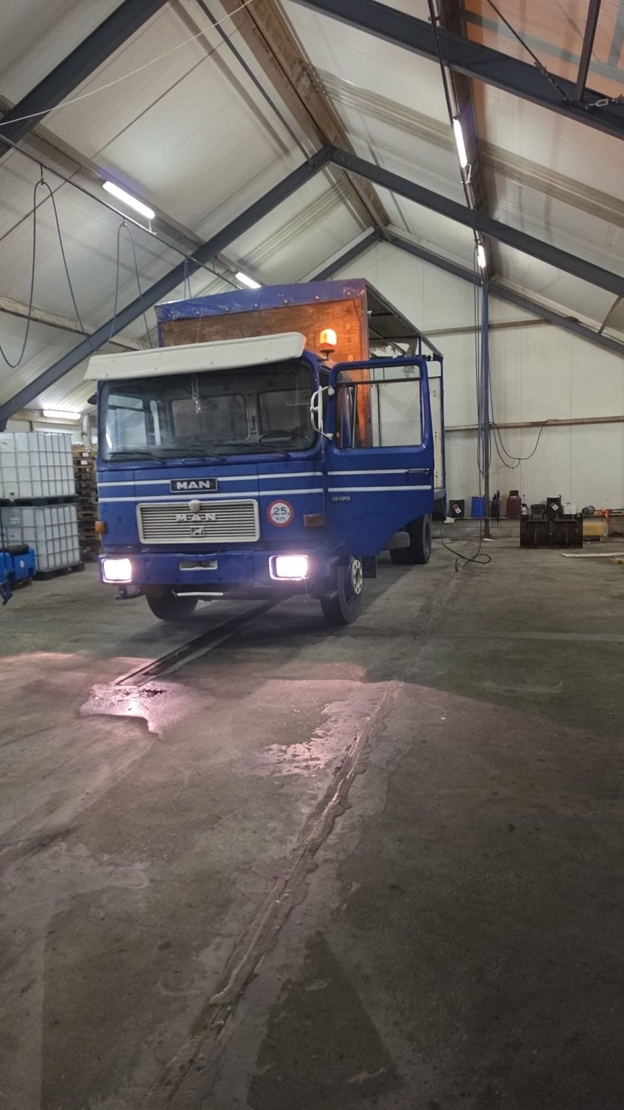 MAN 12.170 bj 1985 diesel 6 cil ca 170pk. Belastingvrij, Auto's, Achterwielaandrijving, Blauw, MAN, Particulier