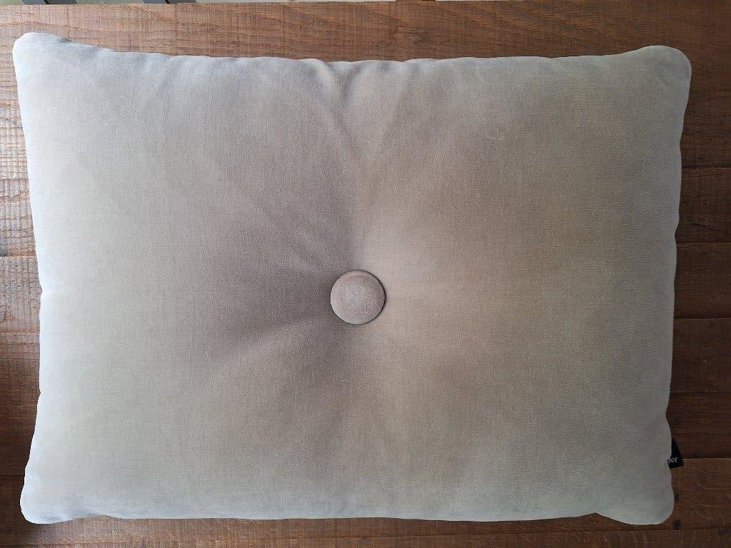 Hay dot soft (fluweel) sierkussen, Ophalen of Verzenden, Zo goed als nieuw, Beige, Rechthoekig