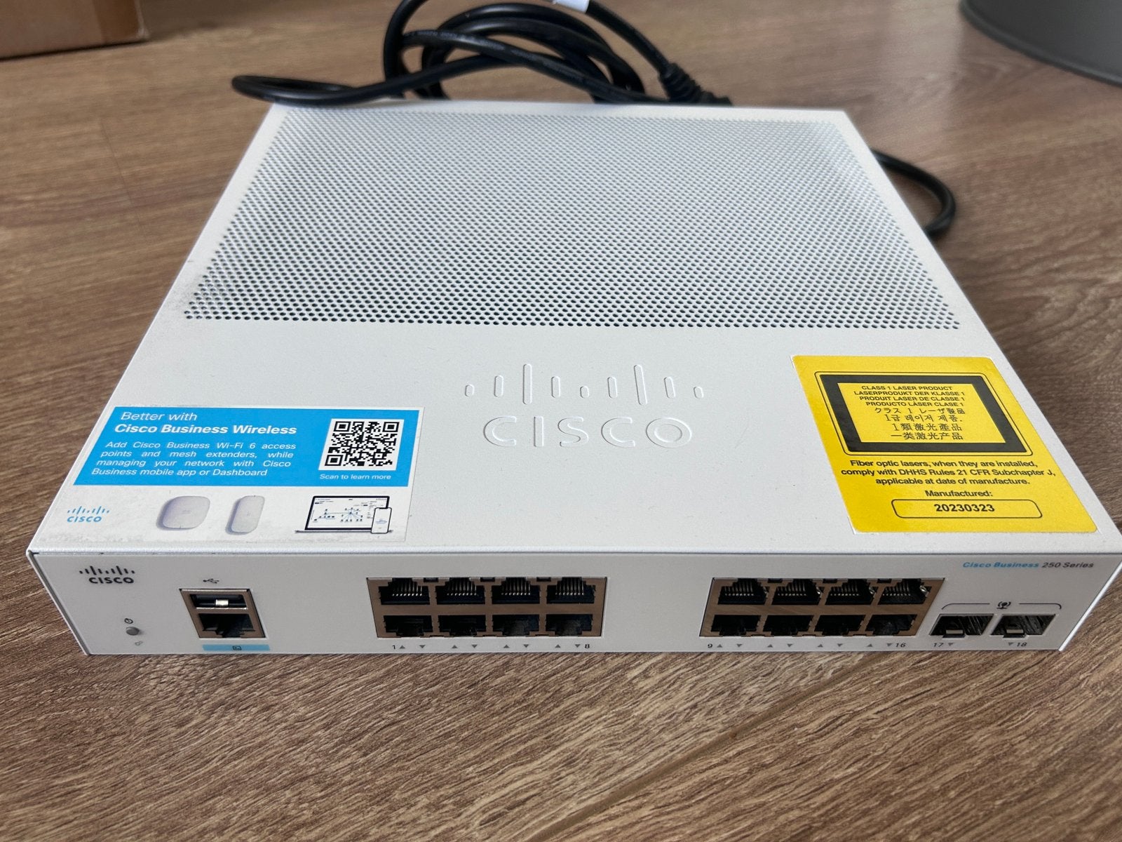 Cisco CBS250 16-ports gigabit switch, Ophalen of Verzenden, Zo goed als nieuw