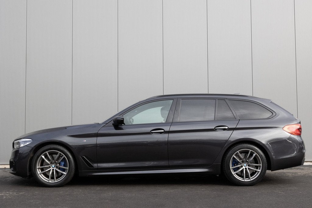 BMW 5 Serie Touring 530i High Executive | M SPORT | PANO | L, Auto's, BMW, Automaat, 1998 cc, Achterwielaandrijving, Gebruikt