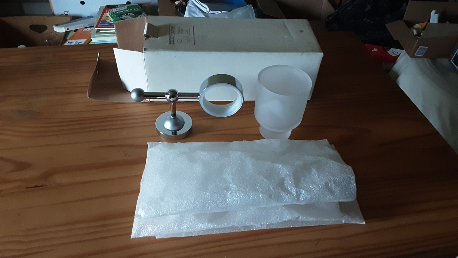 Nieuwe beker met haakje voor handdoek, Ophalen of Verzenden, Nieuw, Grijs, Overige typen
