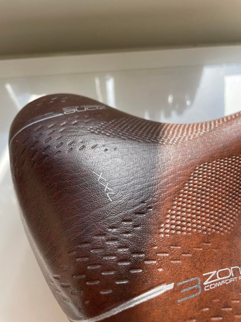 Selle Bassano Volare 3Zone Comfort Plus Fietszadel - Bruin, Fietsen en Brommers, Fietsonderdelen, Kunststof, Ophalen of Verzenden