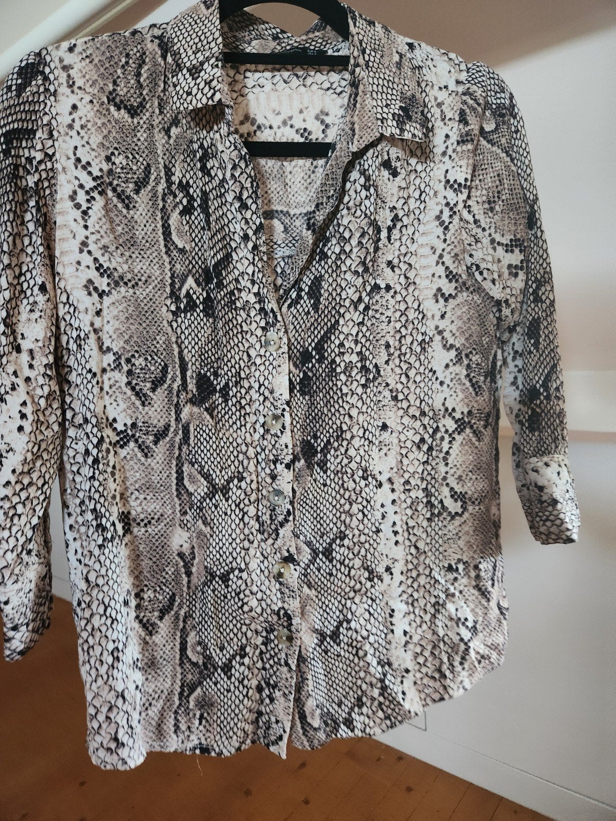 Stradivarius Slangenprint Blouse Maat S - Fijne Stof, Kleding | Dames, Blouses en Tunieken, Meerkleurig, Ophalen of Verzenden