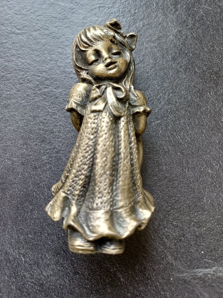 Verzilverd poppetje, Ophalen