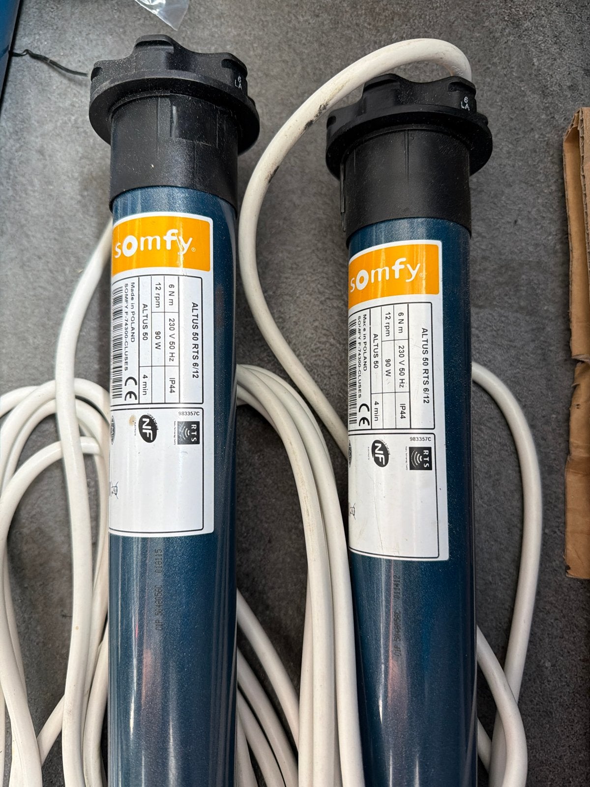 Somfy Altus 50 RTS 6/12 Rolluikmotor (2 stuks), Doe-het-zelf en Verbouw, Rolluiken, Ophalen, Nieuw, Elektrische bediening