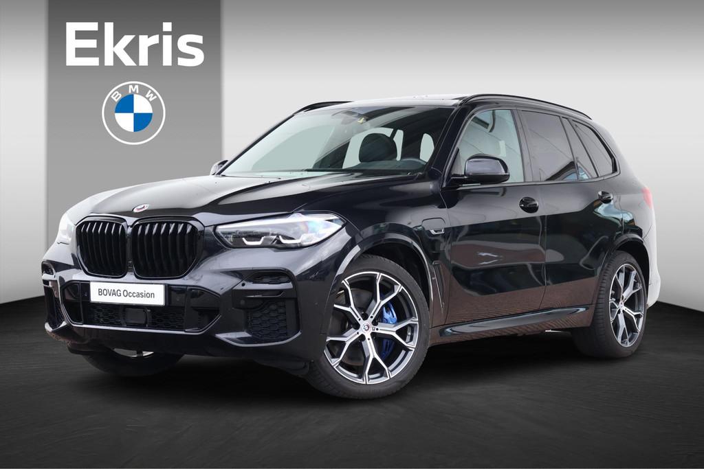 BMW X5 xDrive45e High Executive M Sportpakket/ Trekhaak/ Pan, Auto's, Stof, Gebruikt, 394 pk, Zwart