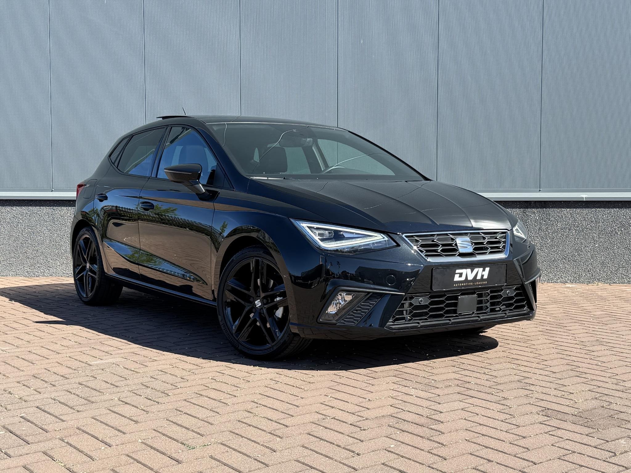 SEAT Ibiza 1.0 TSI FR Business Connect PANO | CAMERA | APP C, Stof, Gebruikt, 116 pk, Bedrijf
