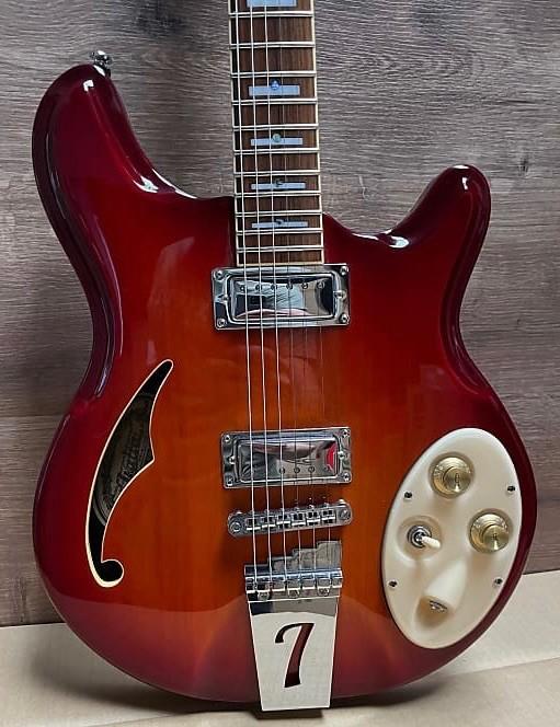 Italia RIMINI NIEUW, Ophalen of Verzenden, Nieuw, Solid body, Overige merken