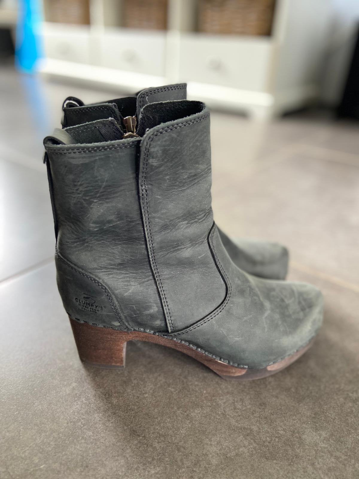 Swarte Clumpy enkel laarzen maat 37, Kleding | Dames, Schoenen, Verzenden, Zwart, Lage of Enkellaarzen, Zo goed als nieuw