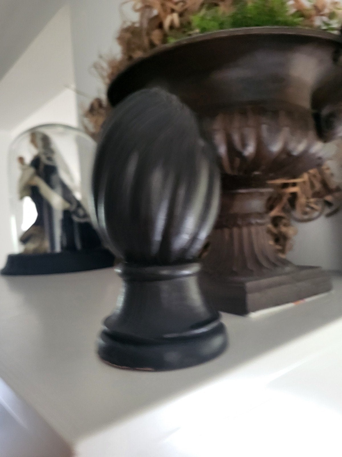 Decoratieve zwarte dennenappel ornament, Ophalen of Verzenden