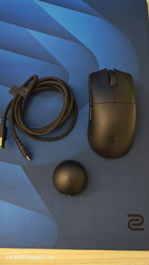 Razer Viper v4 pro black | NO BOX / GEEN BOX, Rechtshandig, Gaming muis, Overige typen, Ophalen of Verzenden