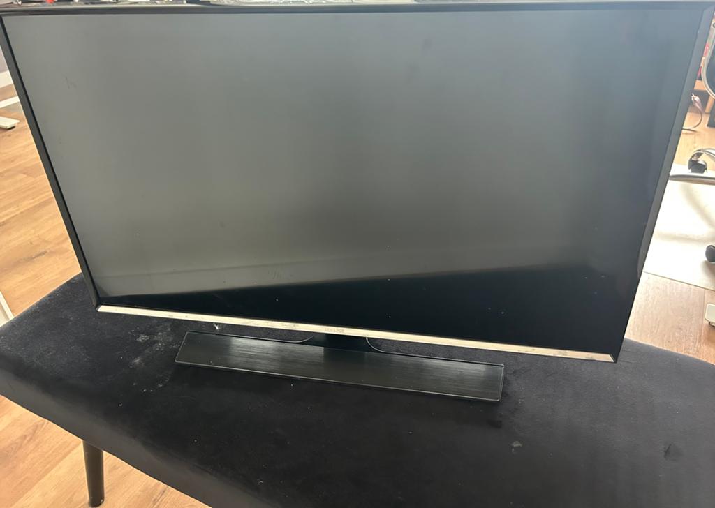 Samsung LED TV T32E310EW - 80 cm (32 inch) Full HD, Ophalen, 50 Hz, Samsung, Gebruikt