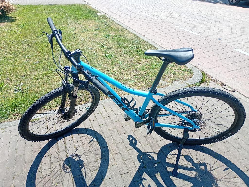 Mooie mountainbike Trek Marlin 5, frame S, wielen 27.5 inch, Fietsen en Brommers, Fietsen | Mountainbikes en ATB, Ophalen, Hardtail