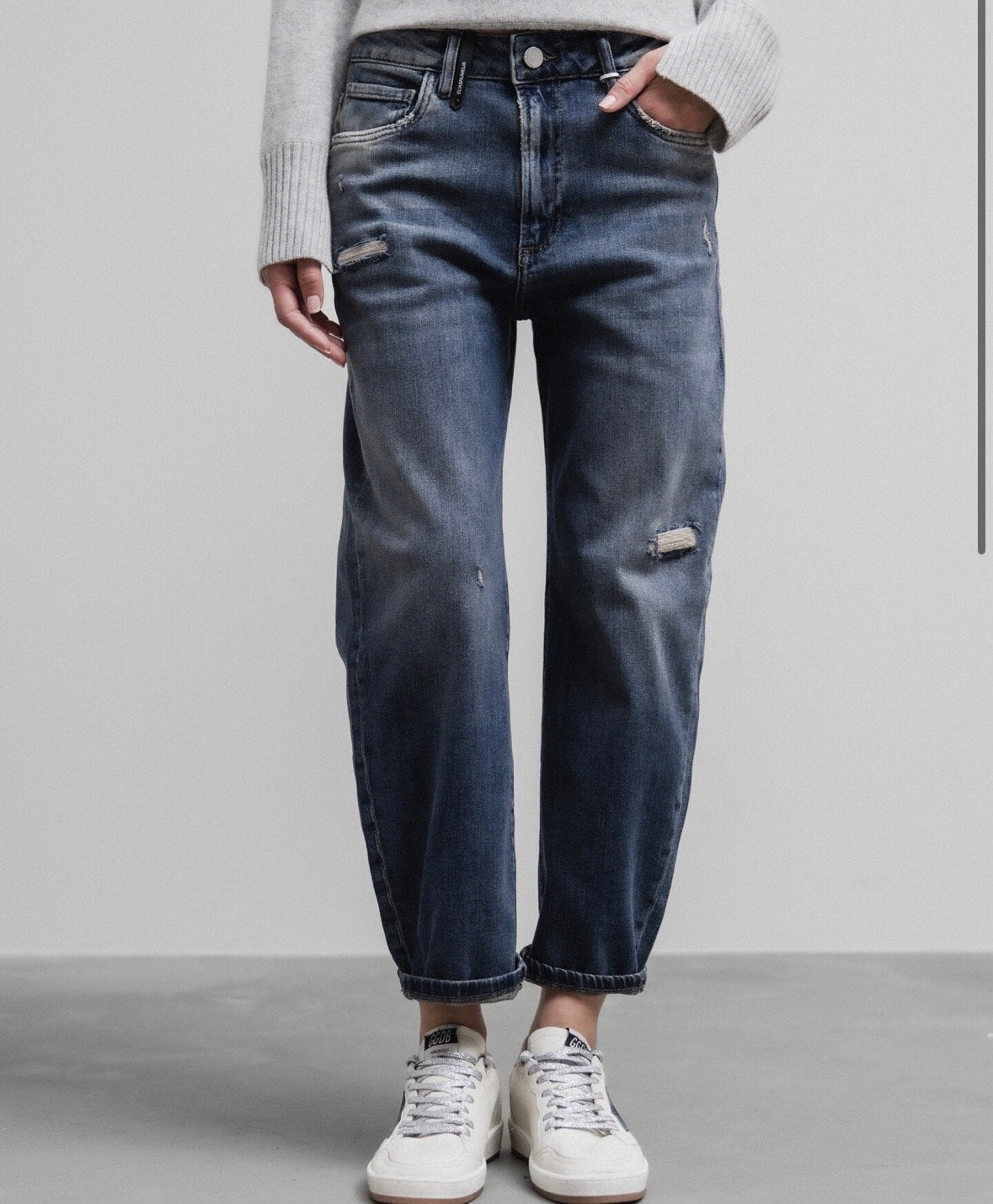 Elias Rumelis jeans maat 29. Baggy O shape., Blauw, Driekwart, Gedragen, Ophalen