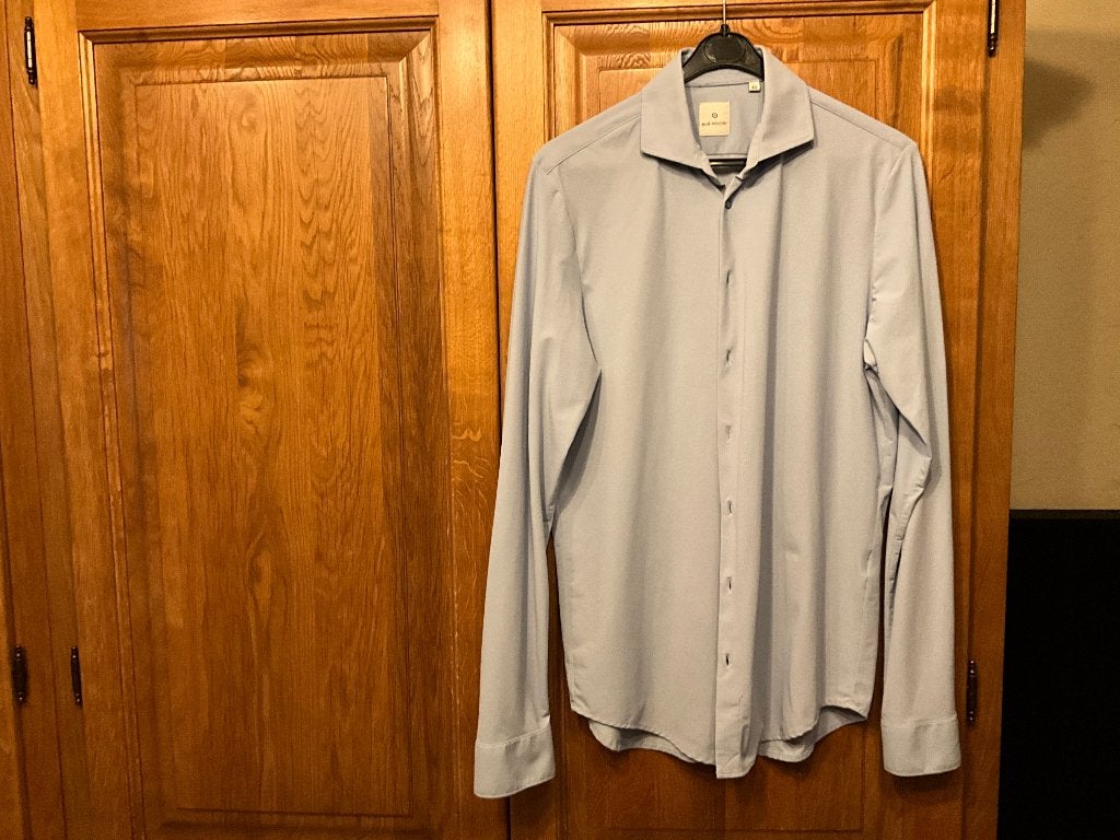 Overhemd, travel stof (tricot), Kleding | Heren, Ophalen of Verzenden, Zo goed als nieuw, Blauw, Halswijdte 39/40 (M)