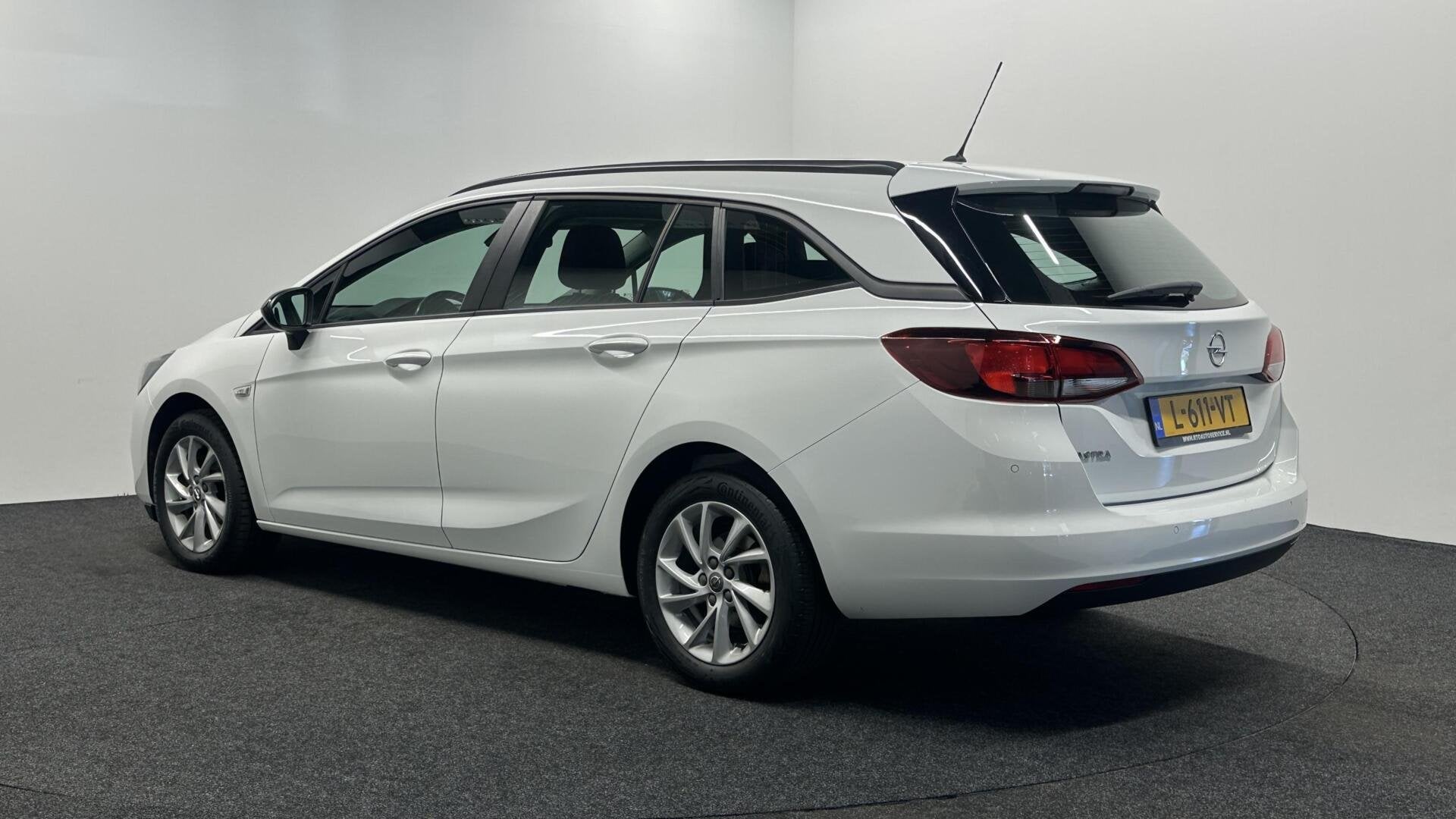 Opel Astra Sports Tourer 1.2 Edition LM CARPLAY CRUISE LED., Auto's, Voorwielaandrijving, Stof, 1199 cc, Met garantie (alle)