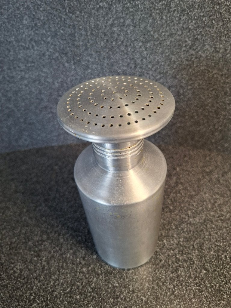 Aluminium zoutstrooier, Ophalen of Verzenden, Gebruikt, Overige materialen