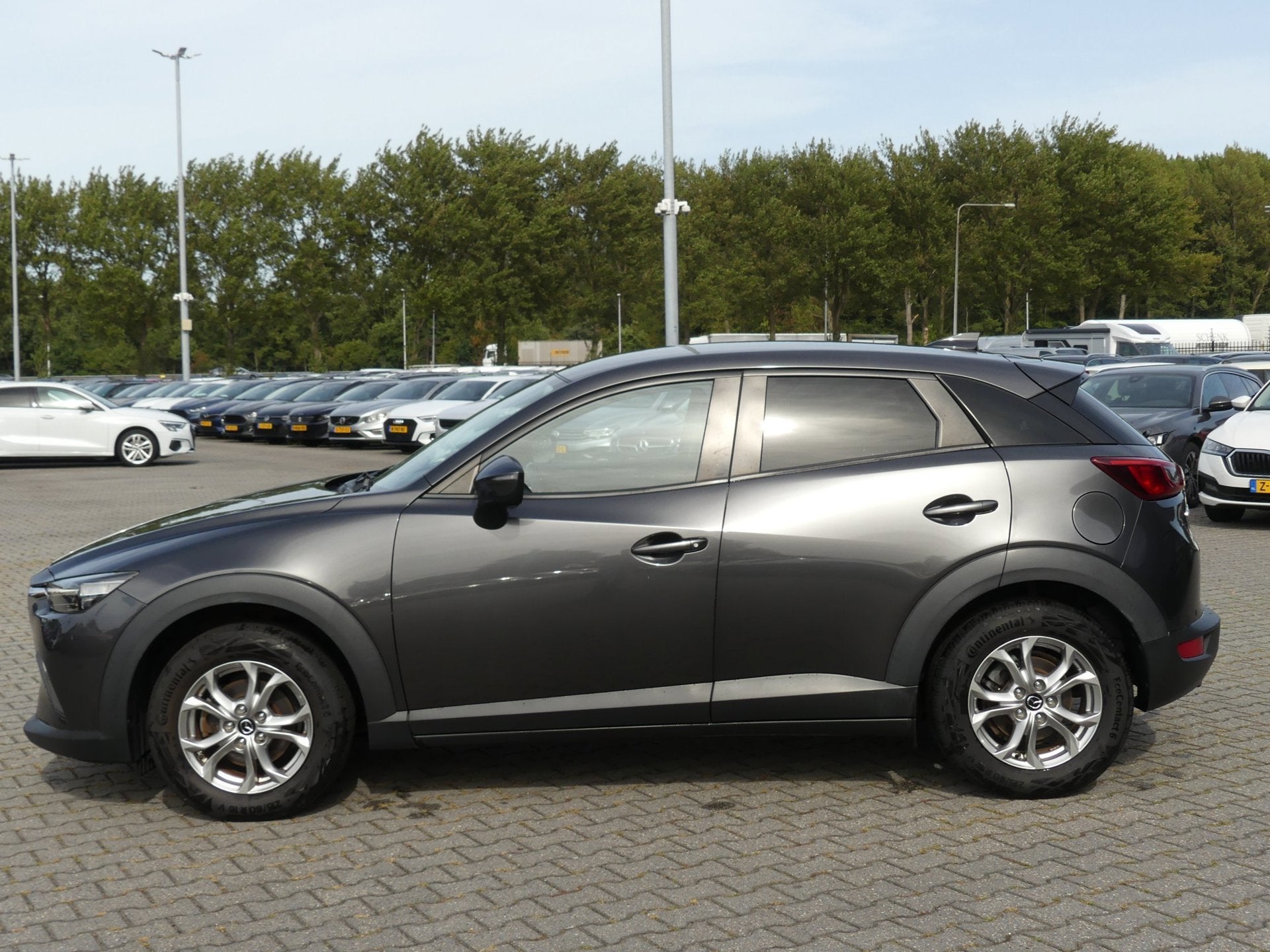 Mazda CX-3 2.0 SkyActiv-G 120pk Dynamic / Trekhaak / Stoelve, Voorwielaandrijving, 1998 cc, Stof, Gebruikt