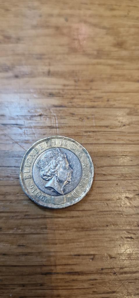 Britse 1 Pond munt 2016 - Koningin Elizabeth II, Ophalen of Verzenden, Overige landen, Losse munt