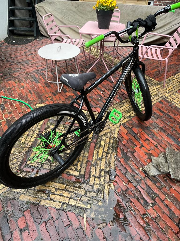 Collective Bikes C2 wheeliefiets/stuntfiets/bmx, Ophalen, 24 inch of meer, Staal, Zo goed als nieuw