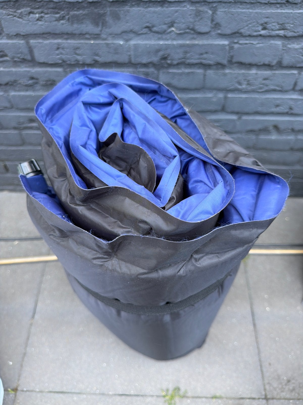 Zelfopblaasbaar camping slaapmat - Comfortabel en compact, Ophalen of Verzenden, Gebruikt, 1-persoons