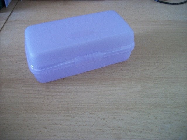 Tupperware Bakje ( Lila, Lengte 20, breedte 10, hoogte 8 cm), Ophalen of Verzenden, Gebruikt