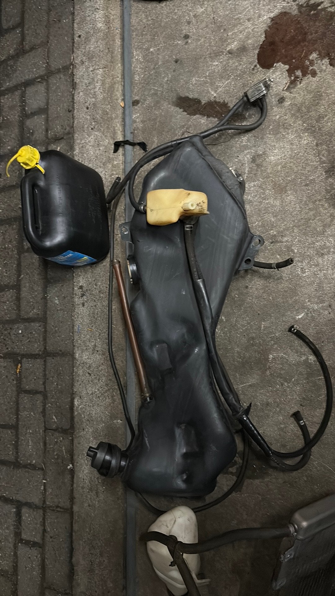 Gilera Runner dubbeldisc tank 50cc 125cc 180cc 200cc, Fietsen en Brommers, Brommeronderdelen | Scooters, Ophalen of Verzenden