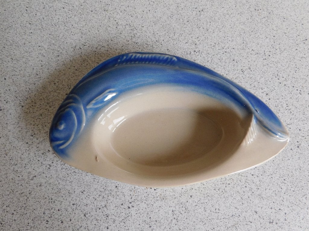 Cocotte Ovenschaal 18,5x11 cm. Vis Faience Charles Anand, Beige, Overige typen, Ophalen of Verzenden, Zo goed als nieuw