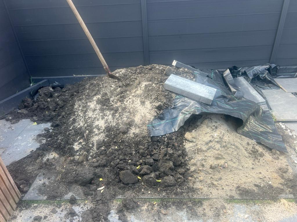 Gratis af te halen: Ophoogzand / Vulgrond(Mix van klei-zand), Tuin en Terras, Zand, Ophalen, Gebruikt, Ophoogzand