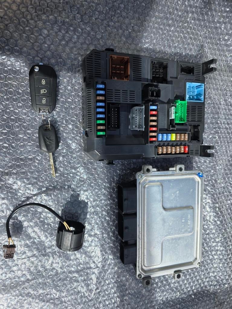 Complete Motormanagement Set - ECU, BSI, Peugeot. Citroën, Auto-onderdelen, Elektronica en Kabels, Ophalen of Verzenden, Gebruikt