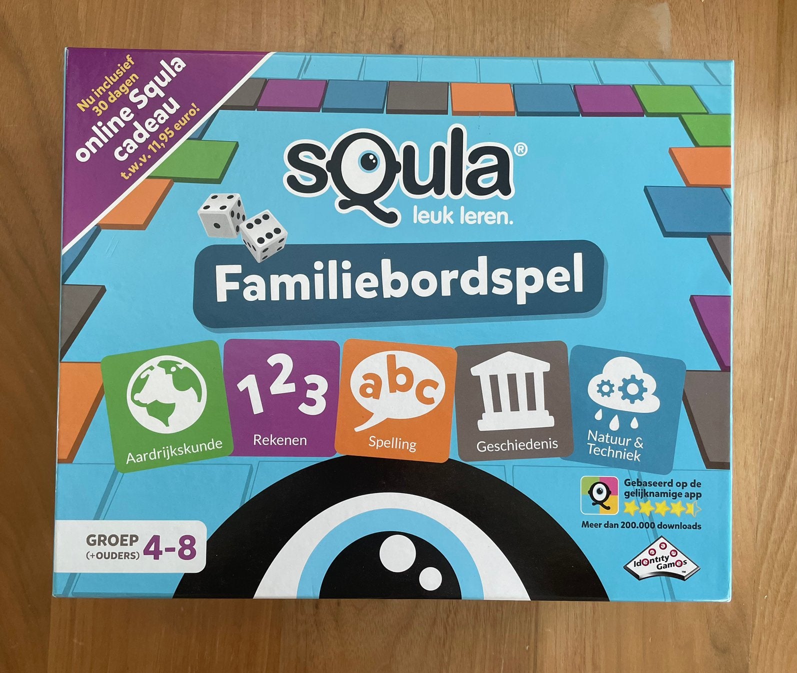 SQULA familiebordspel, Hobby en Vrije tijd, Drie of vier spelers, Ophalen of Verzenden, Zo goed als nieuw
