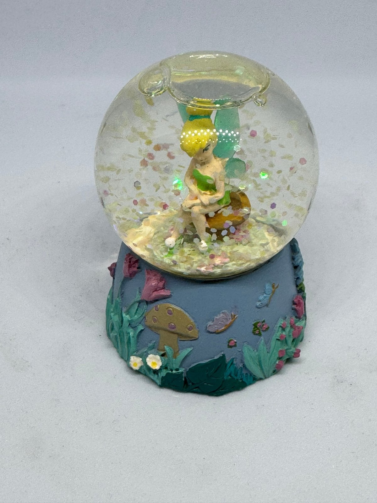 Disney Tinkerbell Sneeuwbol - Peter Pan Figuur, Ophalen of Verzenden, Peter Pan of Pinokkio, Gebruikt, Beeldje of Figuurtje