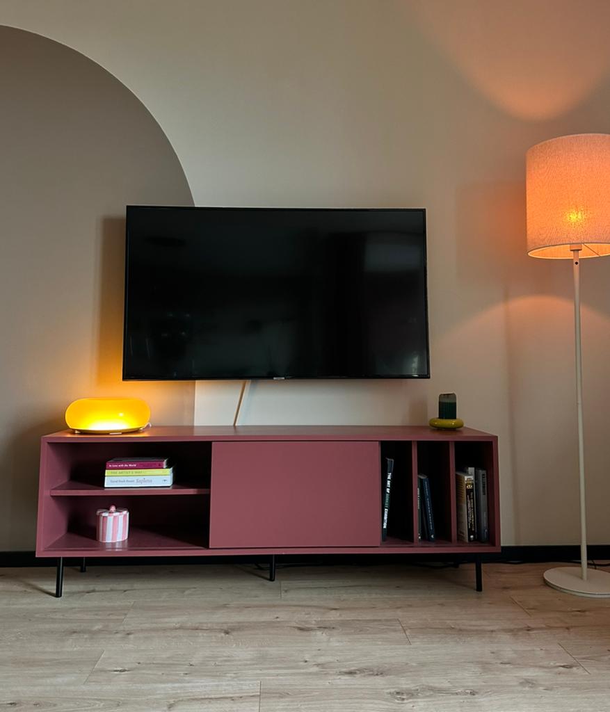 Oudroze / bordeaux tv-meubel - retro, Huis en Inrichting, Ophalen, 150 tot 200 cm, Zo goed als nieuw, Minder dan 100 cm