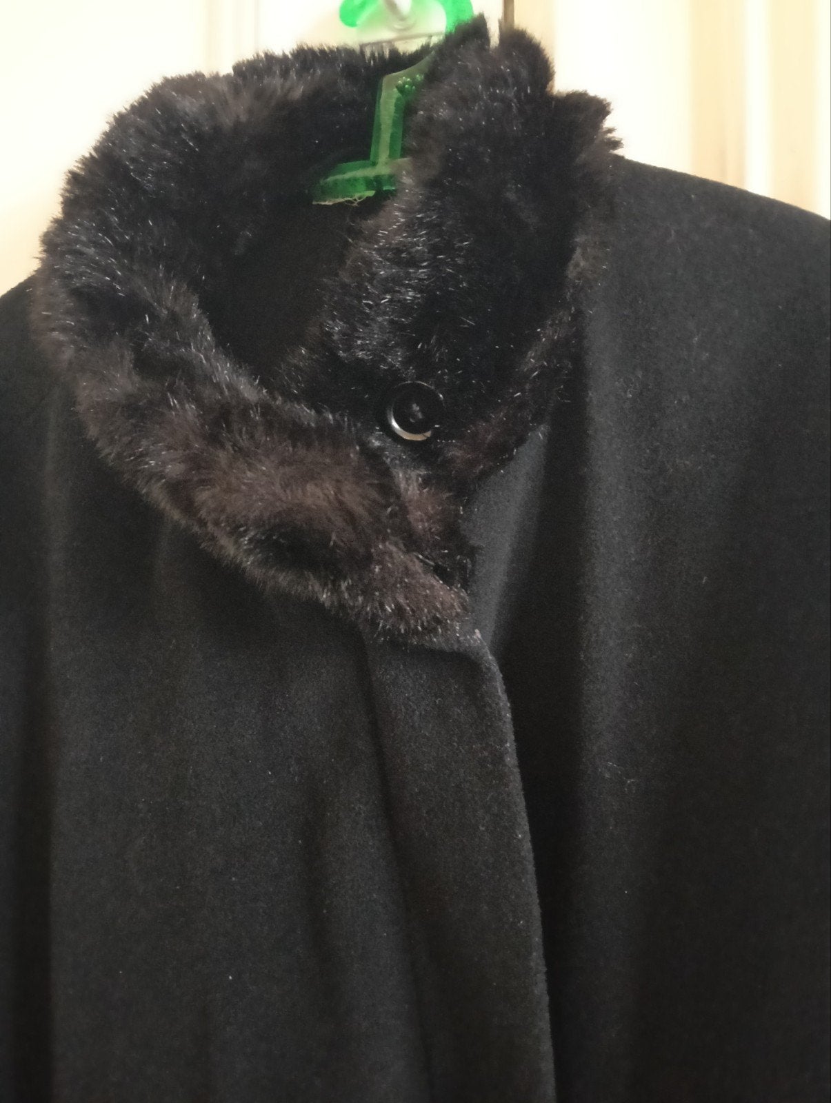 Damo Donna wollen en kasjmier cape met bontkraag, Kleding | Dames, Damo Donna, Zwart, Maat 46/48 (XL) of groter, Ophalen of Verzenden