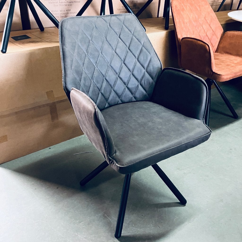 Foto 2 van eetkamerstoelen met armleuning draaibaar 50 euro SUPERSTUNT