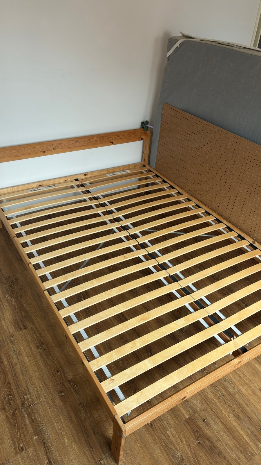 IKEA Hemnes bedframe met lattenbodem en matras 140x200, Ophalen, Gebruikt, Overige kleuren, Tweepersoons