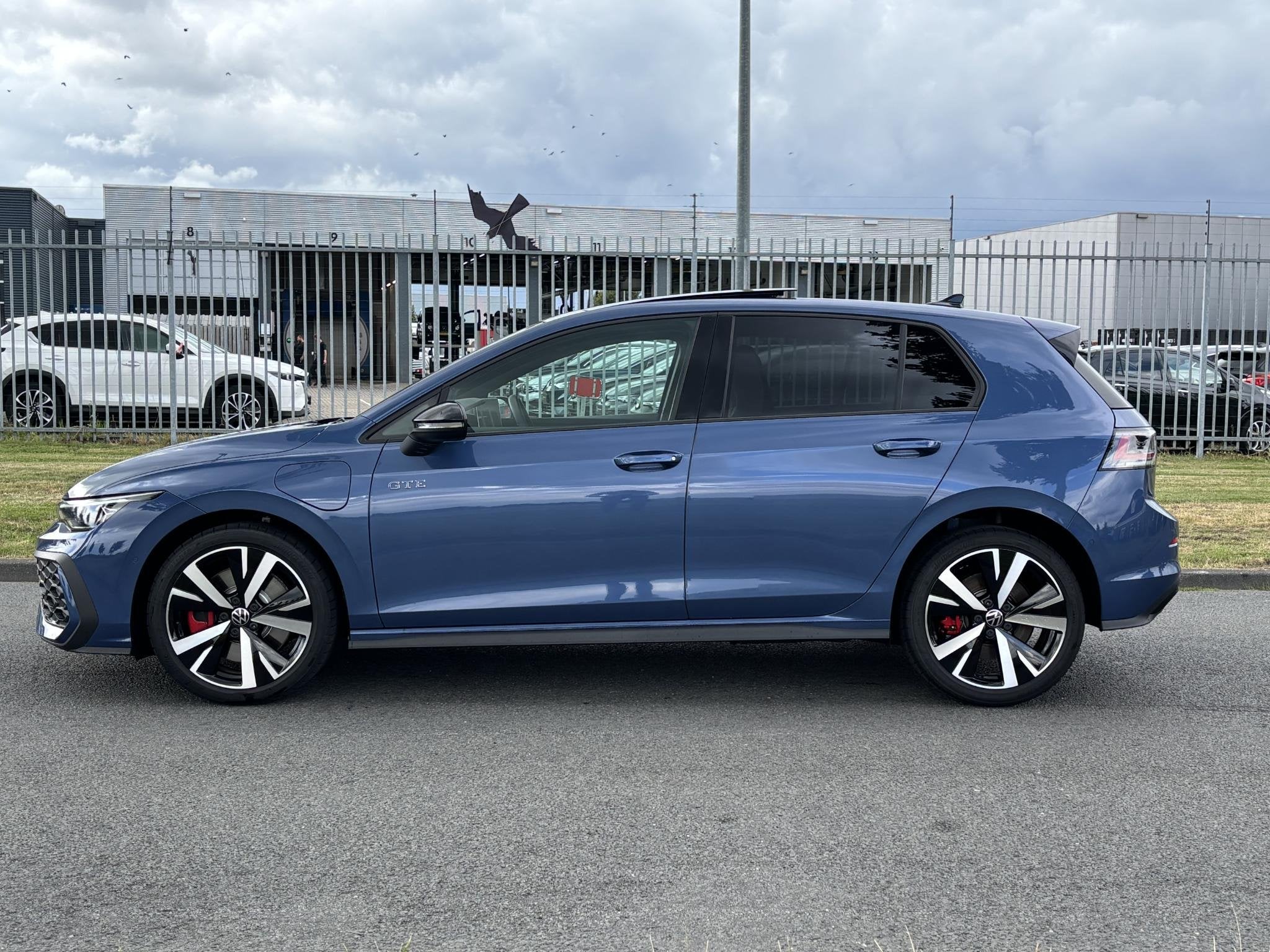 Volkswagen Golf 1.5 eHybrid GTE | Panoramadak | Garantie tot, Auto's, Volkswagen, 4 cilinders, 26 kWh, Hatchback, 1562 kg