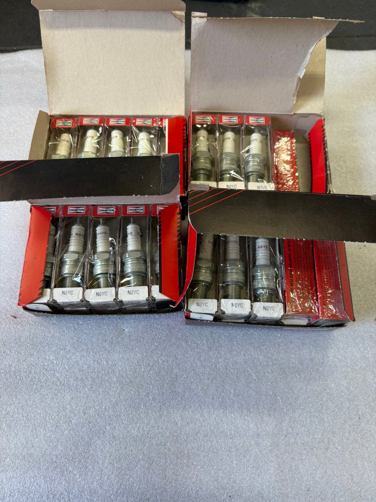 37 Nieuw Champion Bougies (N6YC), Ophalen, Nieuw
