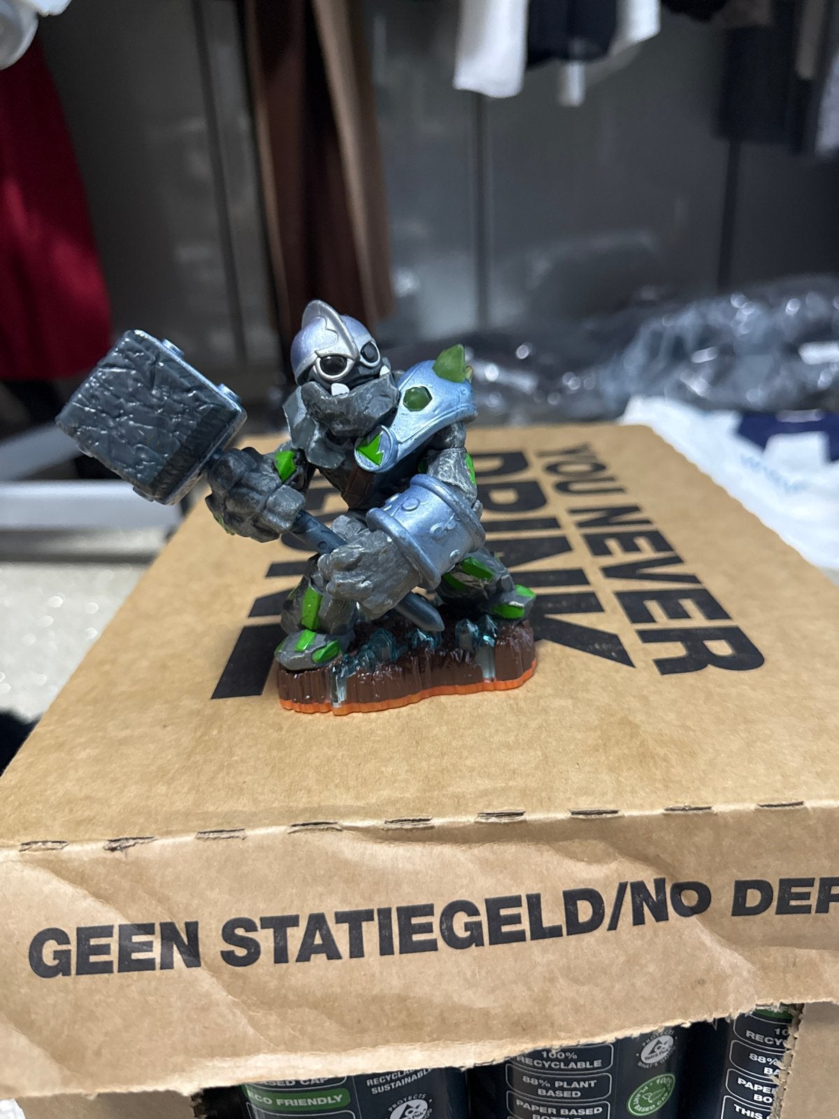 Skylanders Giants Crusher figuur, Spelcomputers en Games, Games | Nintendo Wii, Ophalen, Gebruikt