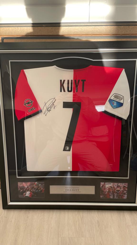Gesigneerd Dirk Kuyt Feyenoord Kampioensshirt 2016-2017, Verzamelen, Ophalen of Verzenden, Nieuw, Feyenoord, Shirt