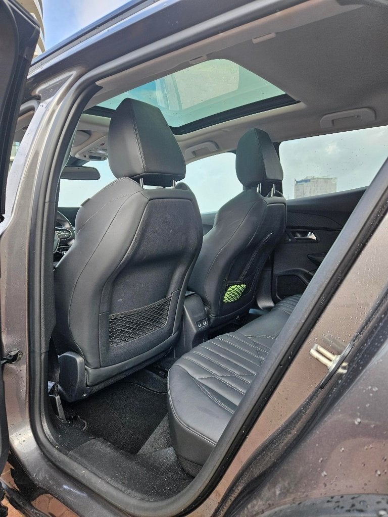 Foto 13 van Peugeot 2008 1.2 Puretech 130pk 2020 Grijs AUT / LEER / PANO