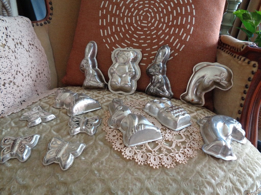 Brocante Oude Vormpjes Paashaas, Vlinder etc. ** Mimosa **, Ophalen of Verzenden