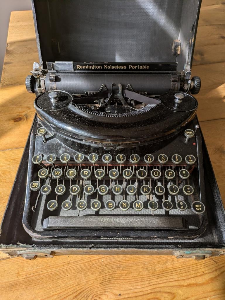 Remington Noiseless Portable 1936 in goede staat, Diversen, Typemachines, Ophalen, Gebruikt