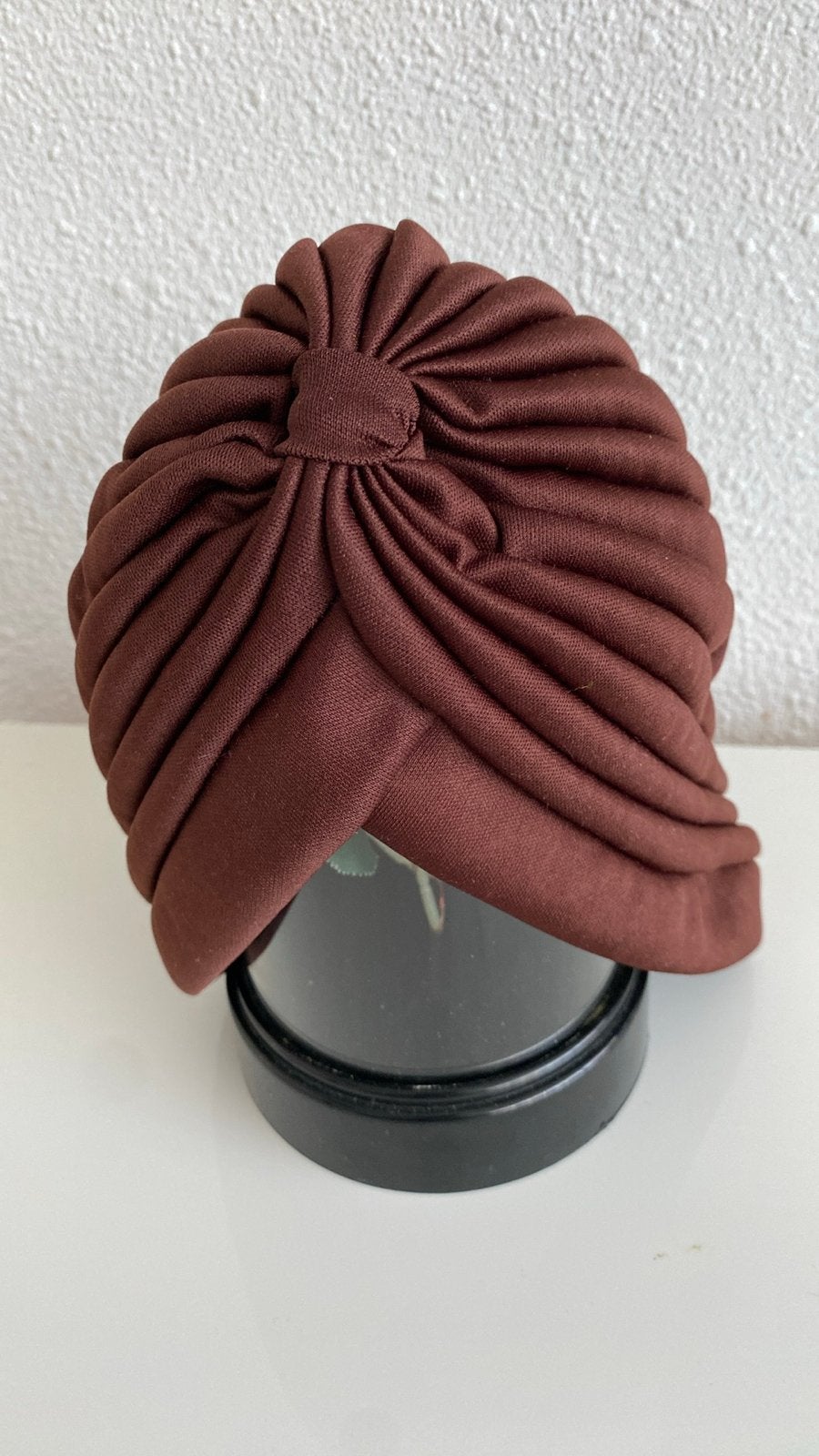 Elegante bruine tulband - One size fits all, Ophalen of Verzenden, Zo goed als nieuw, One size fits all, Hoed