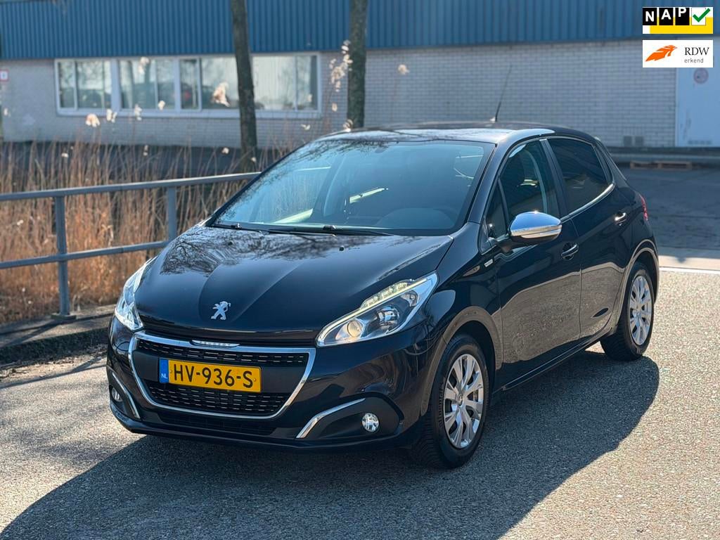 Peugeot 208 1.2 PureTech Urban Soul!2016!Airco!PDC!Navi!Trek, Voorwielaandrijving, Gebruikt, 1199 cc, 23 km/l