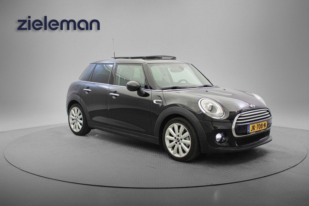 Mini COOPER 1.5 Chili Serious Business - Panorama, Cruise, C, Auto's, Mini, Bedrijf, Cooper, ABS, Airbags, Bluetooth, Boordcomputer