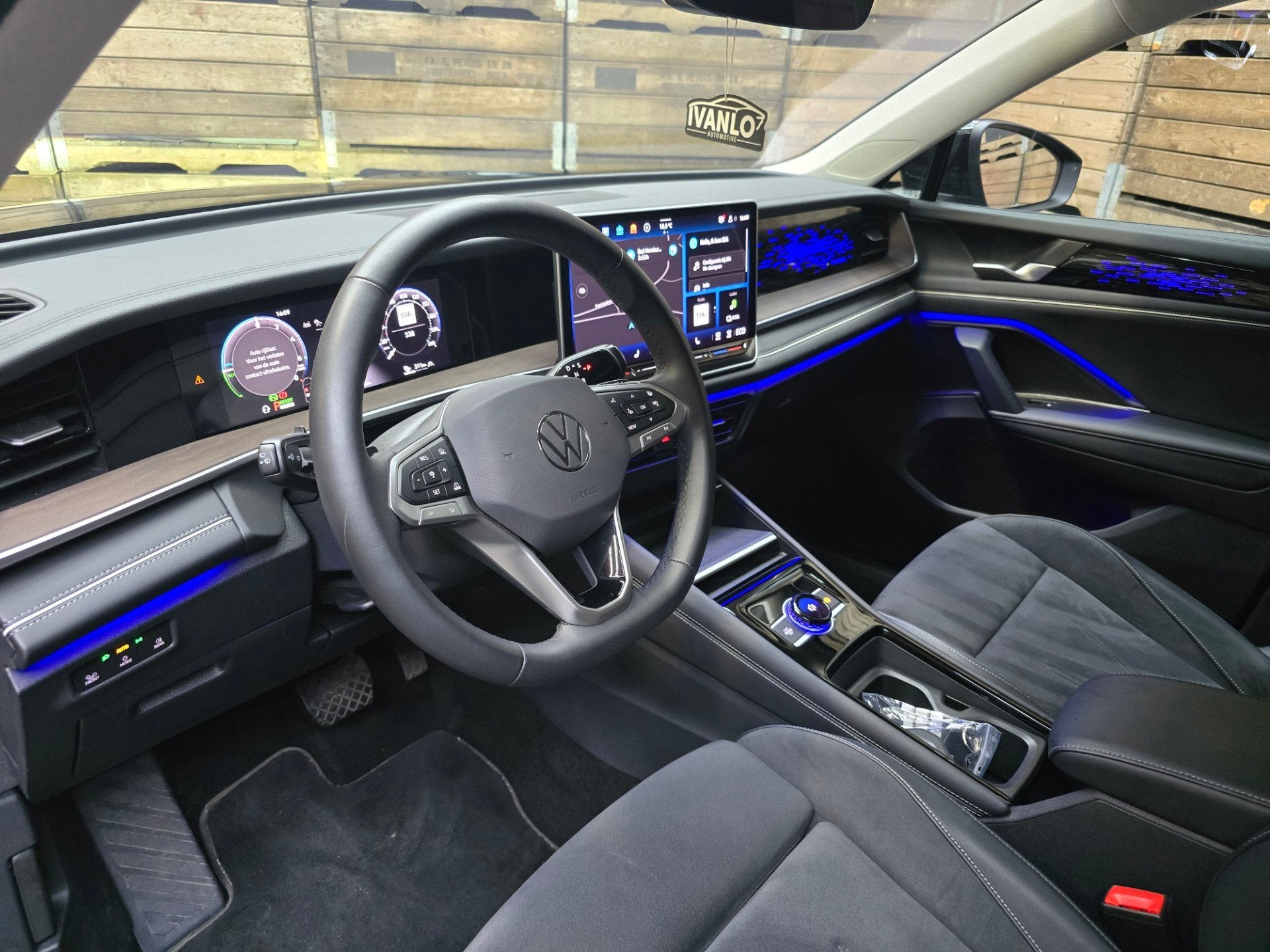 Volkswagen TAYRON 1.5 eHybrid Elegance IQ LIght 360 Trekhaak, Auto's, Volkswagen, 4 cilinders, 2000 kg, 1848 kg, Hybride Elektrisch/Benzine