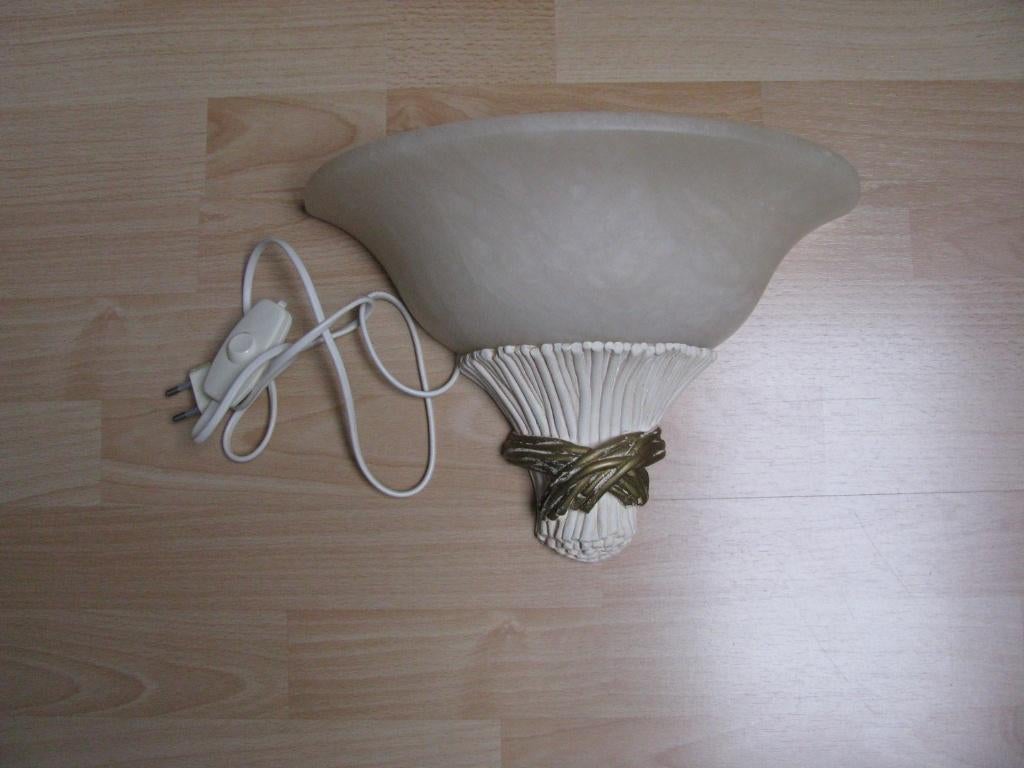 z.g.a.n. mooie wandlamp van Albast, Huis en Inrichting, Ophalen of Verzenden, Zo goed als nieuw